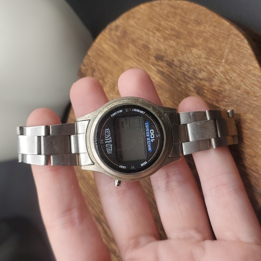 3/$20 Field ranger wristwatch‎ needs batteries B2724